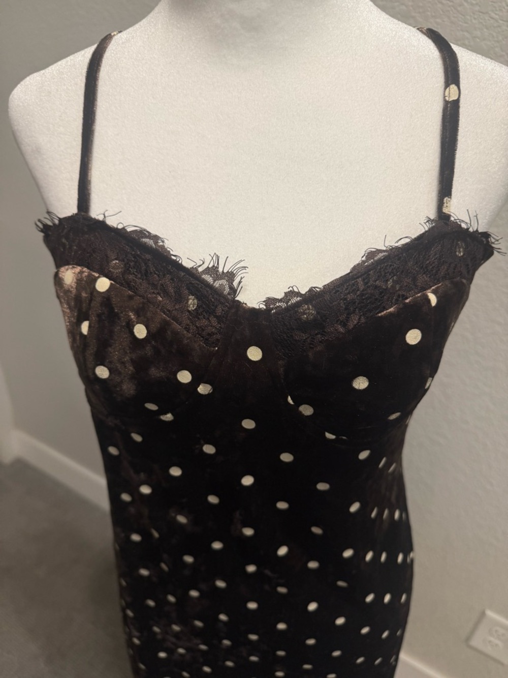 Commense Velvet Polka Dot Lace-Trim Cami Midi Dress - Picture 7 of 12